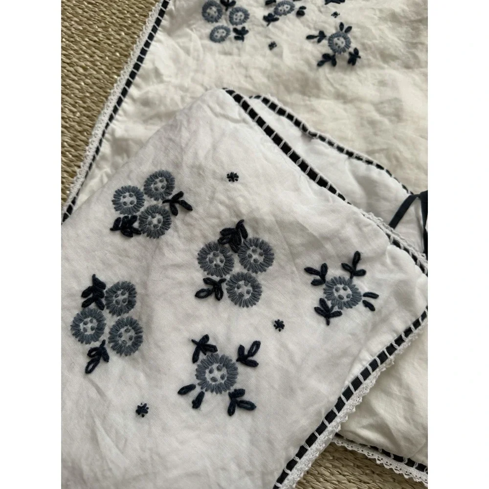 Vintage Lauren Ralph Lauren White Blue Floral Trim Embroidered Pillow Cases Sham